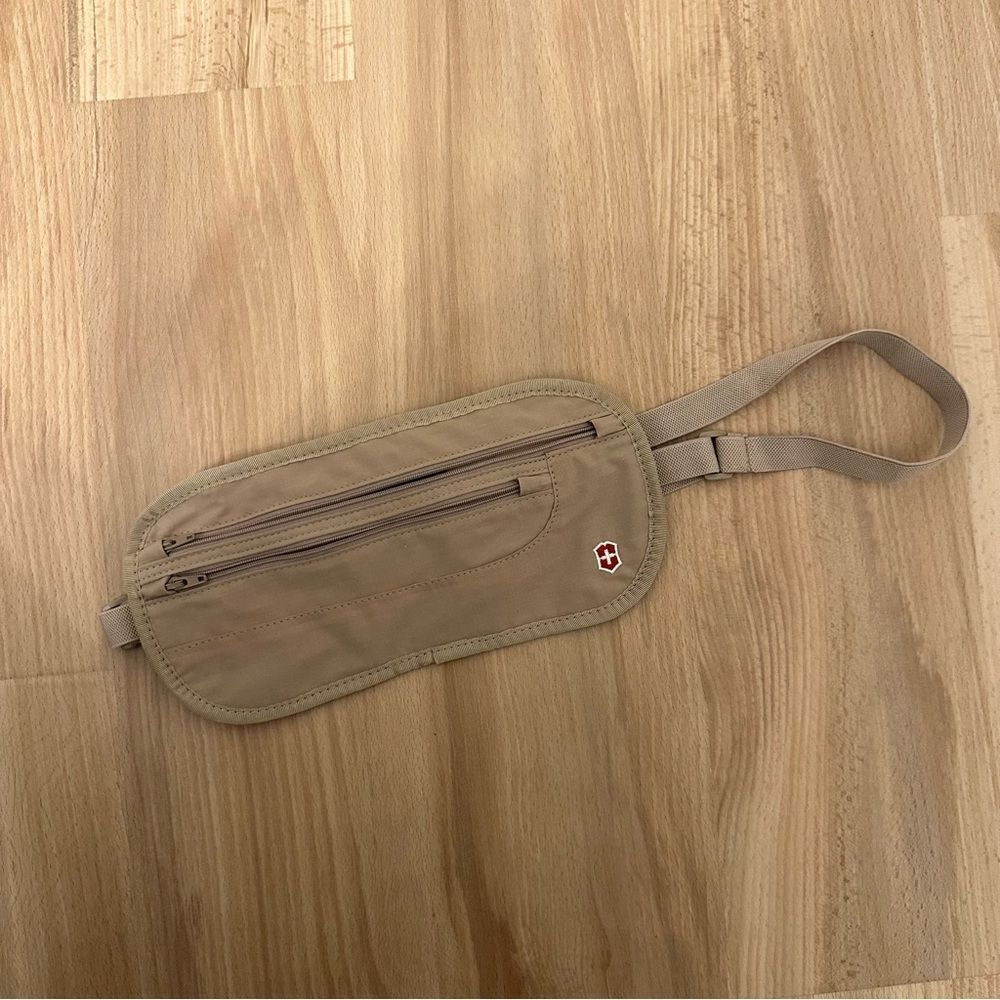 Victorinox Belt Bag with Zipper Pockets